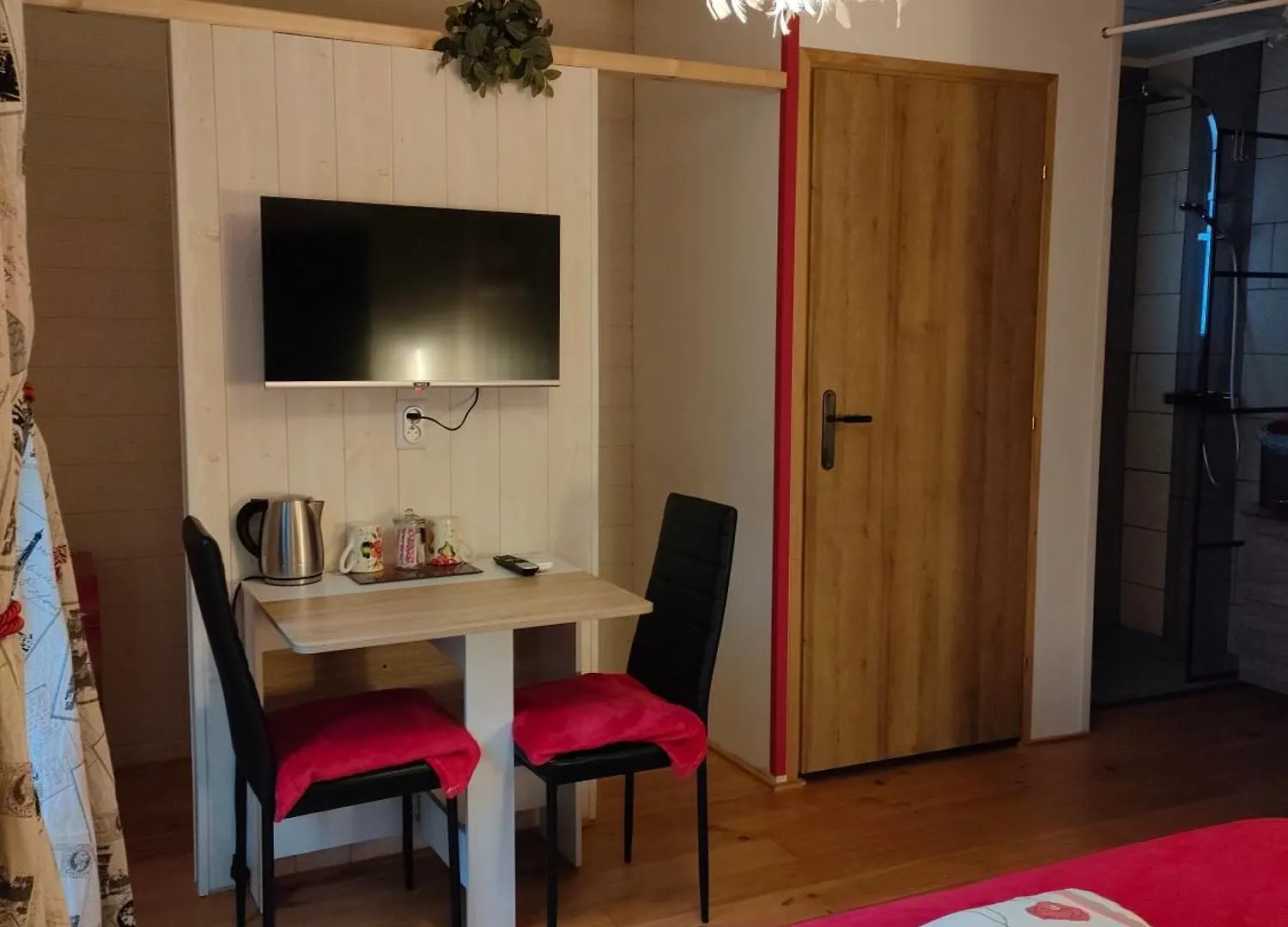 Bed and Breakfast Ofildleau Sillans-la Cascade